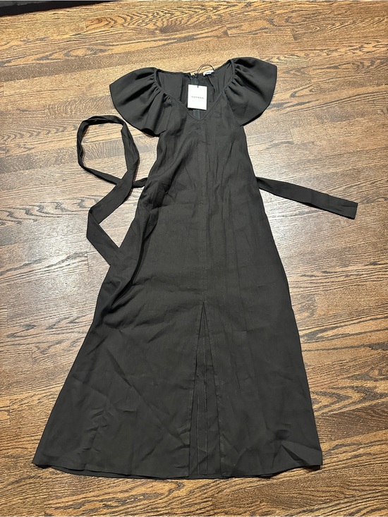 Cuyana Dresses & Skirts - NWT Cuyana Black Linen Flutter Sleeve Midi Dress